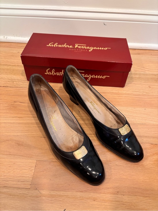 Salvatore Ferragamo Shoes - Salvatore Ferragamo black patent leather heels size US 10